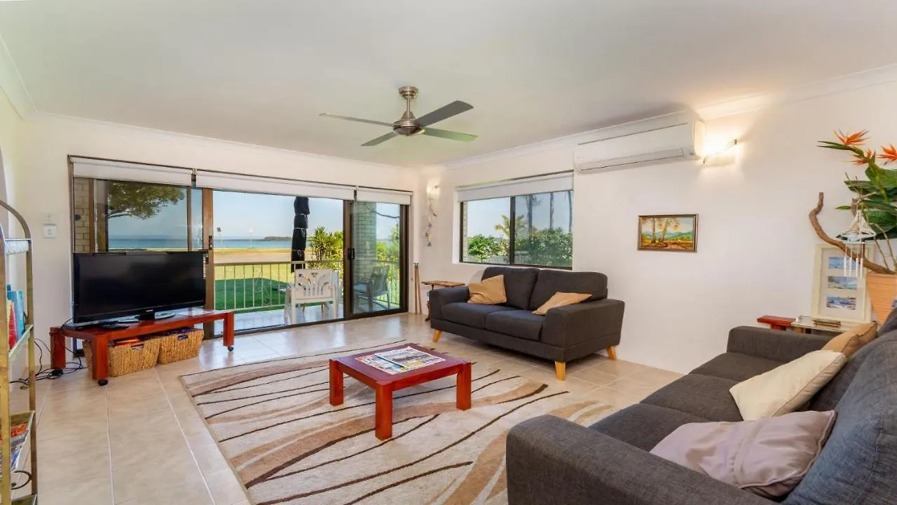 Ground Floor, Air Condtioned Apartment! Bongaree 0*,